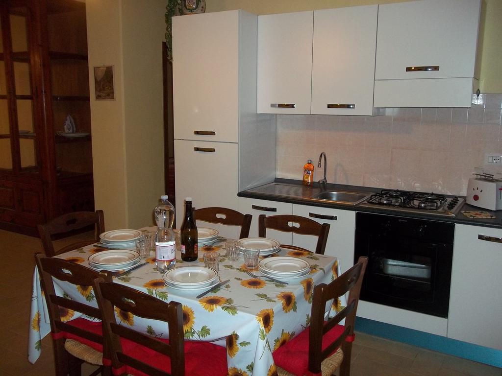 Caddelovi Apartment Fibbialla Room photo